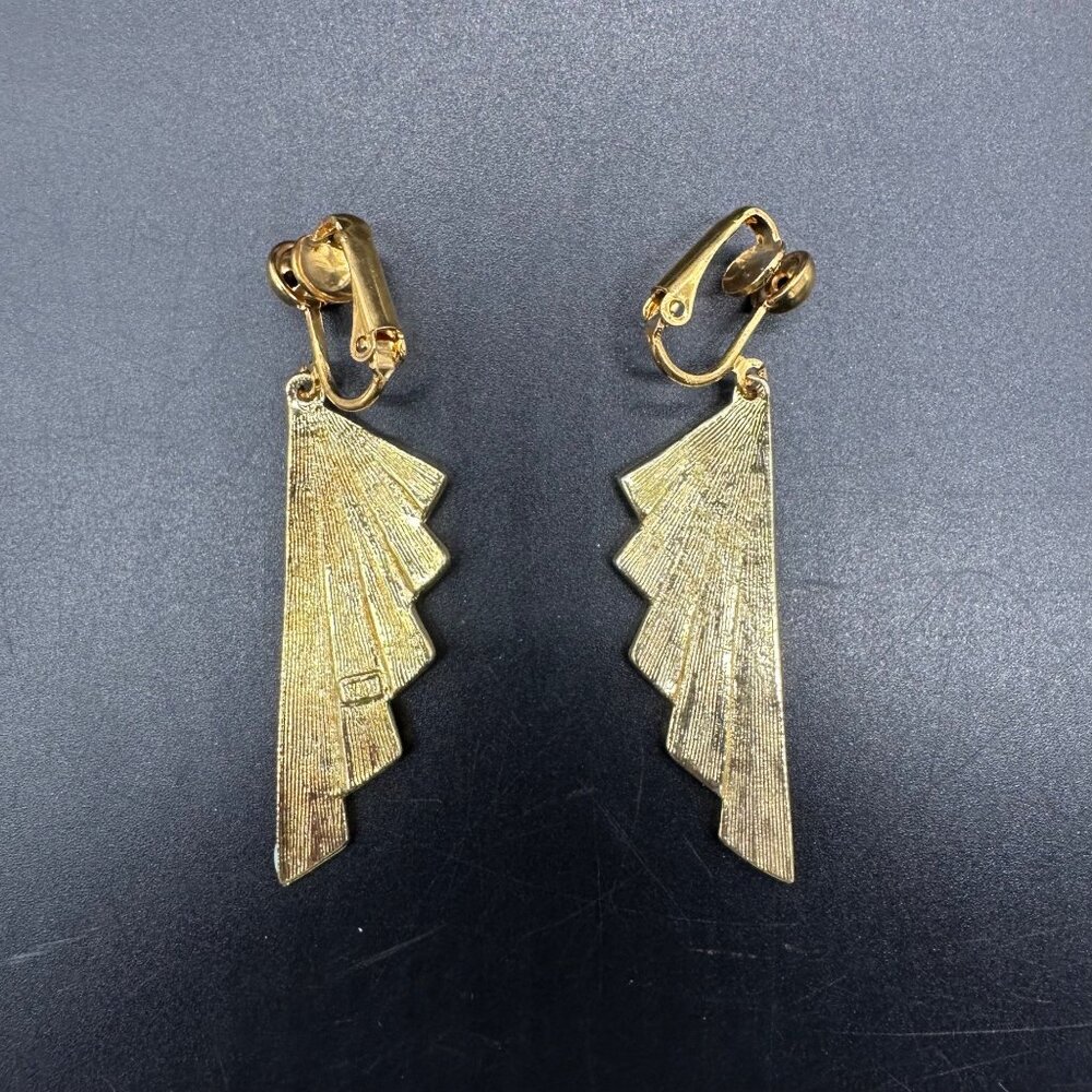 Vintage Art Deco Style Clip On Earrings Gold Tone Pastel Rainbow Enamel Fan - Picture 3 of 6